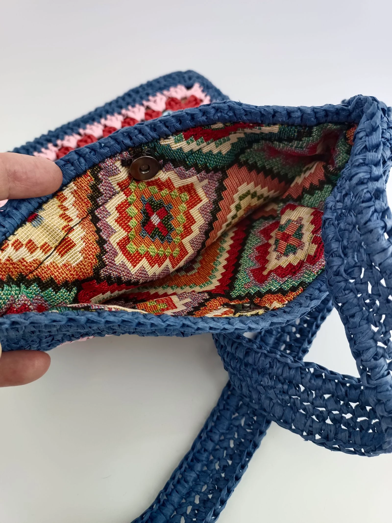 Bolsa granny tecida em ráfia – photo 6
